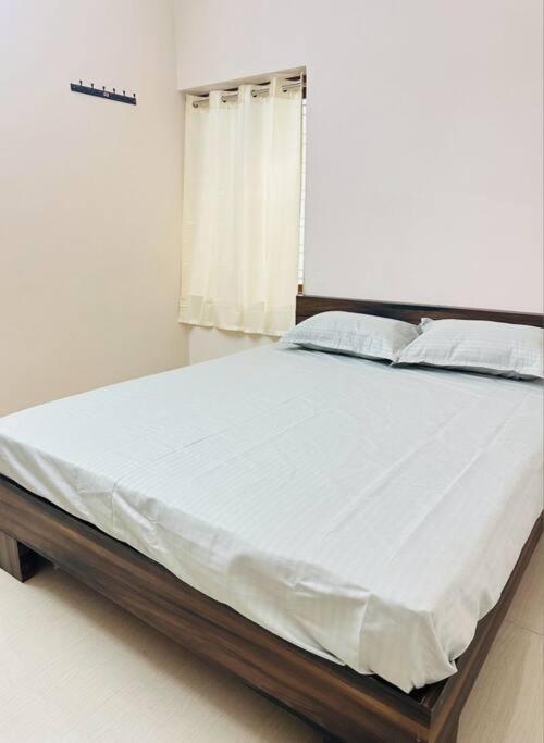 Home At Guruvayur 2 Ac Room,1 Single Bed,Kitchen 외부 사진